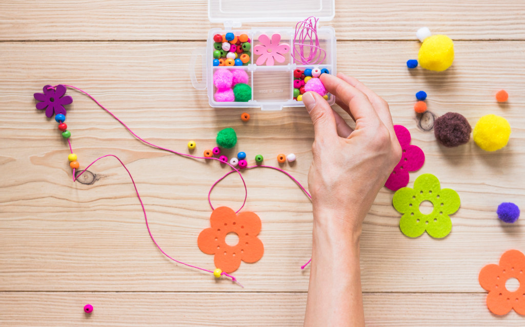 Nowe projekty handmade – gdzie szukać inspiracji i pomysłów? Szydełkowanie nowe czasopismo