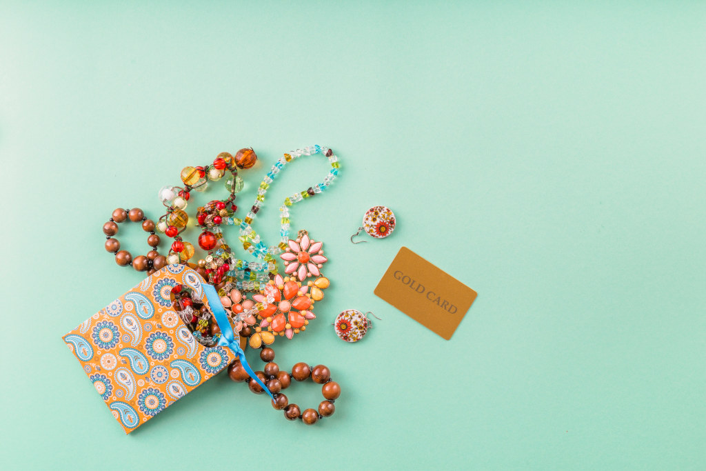 Jak oprawić kaboszon – oto garść inspiracji!